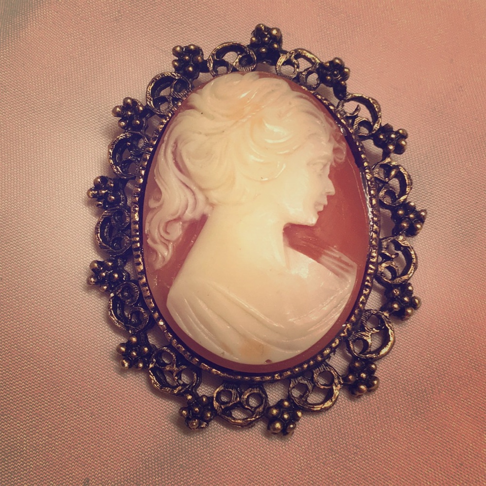 Vintage cameo